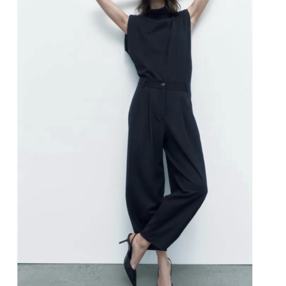 Zara Black Pleated Taper Pant / Trousers